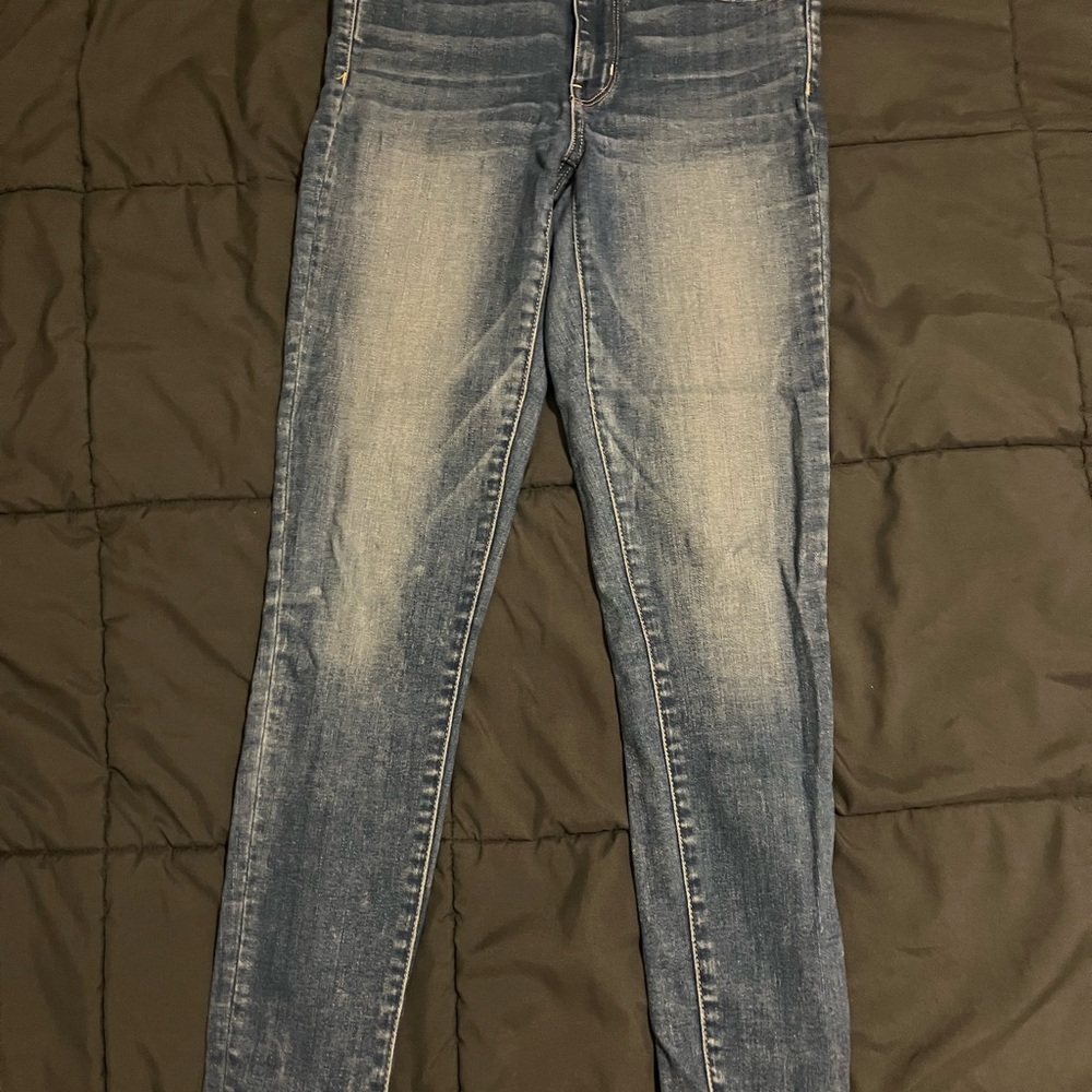 American Eagle Outfitters Light Blue Skinny Jeans
